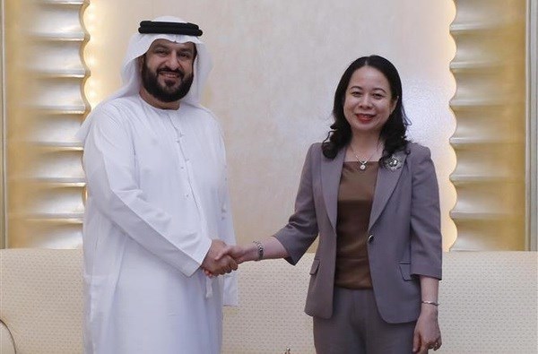 Vietnam y UAE fomentan cooperacion en informacion y comunicacion hinh anh 1