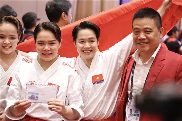 Cosecha Vietnam cinco preseas doradas en jornada sabatina en SEA Games 32 hinh anh 5