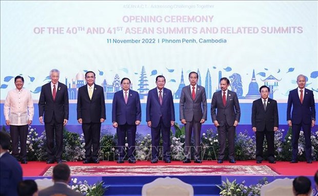 ASEAN aprecia contribuciones importantes de Vietnam hinh anh 1