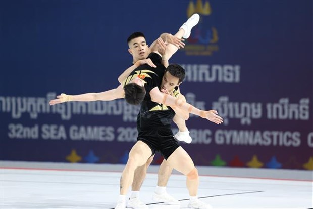 SEA Games 32: Vietnam obtiene medallas de oro en gimnasia y ciclismo hinh anh 1