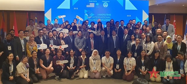 Jovenes lideres de ASEAN impulsan innovacion en educacion universitaria hinh anh 1