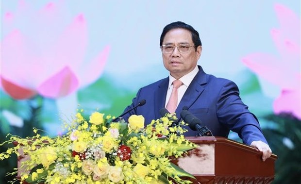 Premier vietnamita insta al Ejercito a promover estudio de ciencia y tecnologia hinh anh 1