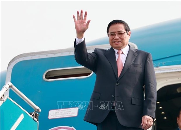 Primer ministro de Vietnam viaja a Japon para la Cumbre del G7 hinh anh 1