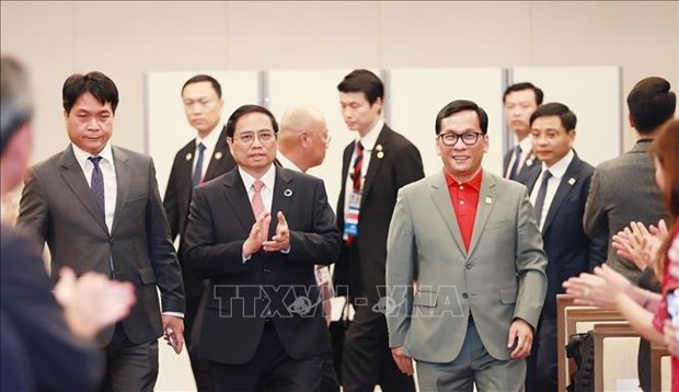 Premier asiste a ceremonia para anunciar la ruta aerea directa Hanoi-Hiroshima hinh anh 1