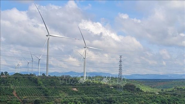 Vietnam acelera concesion de licencias de operacion a instalaciones eolicos y solares hinh anh 2