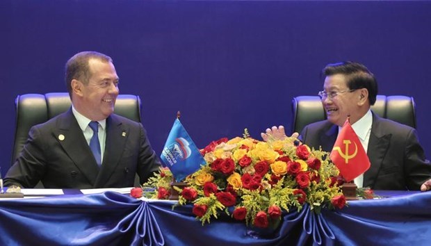Dmitry Medvedev visita Laos hinh anh 1