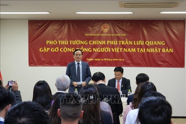 Amplias actividades de vicepremier vietnamita en marco de su visita de trabajo a Japon hinh anh 4