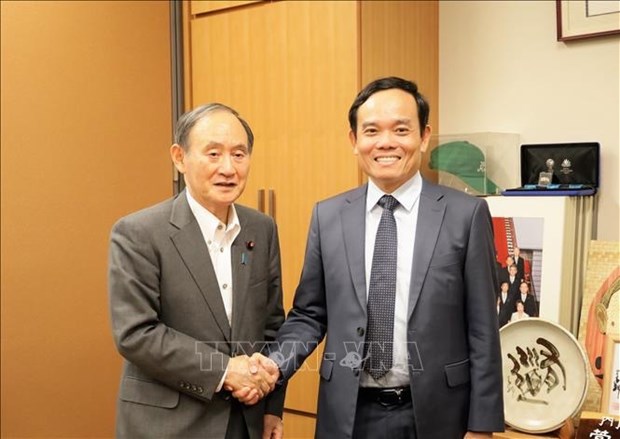 Amplias actividades de vicepremier vietnamita en marco de su visita de trabajo a Japon hinh anh 1
