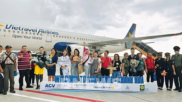 Vietravel Airlines inaugura vuelos directos desde Da Nang y Cam Ranh a Macao hinh anh 2