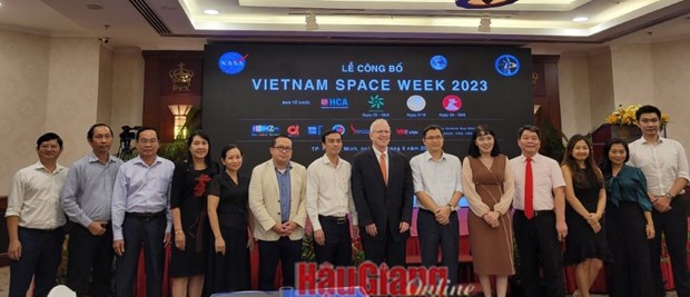 Por primera vez en Vietnam Semana del Espacio de la NASA hinh anh 1