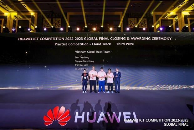 Estudiantes vietnamitas ganan premio en competencia mundial de tecnologia de Huawei hinh anh 1