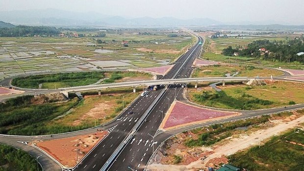 Emprenderan 10 proyectos de transito en Vietnam en segundo trimestre de 2023 hinh anh 1
