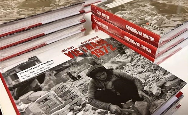 Publican libro de periodista aleman sobre guerra de Vietnam en 1972 hinh anh 2