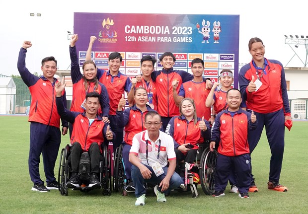 Equipos vietnamitas de natacion y atletismo brillan en Juegos Paralimpicos regionales hinh anh 1