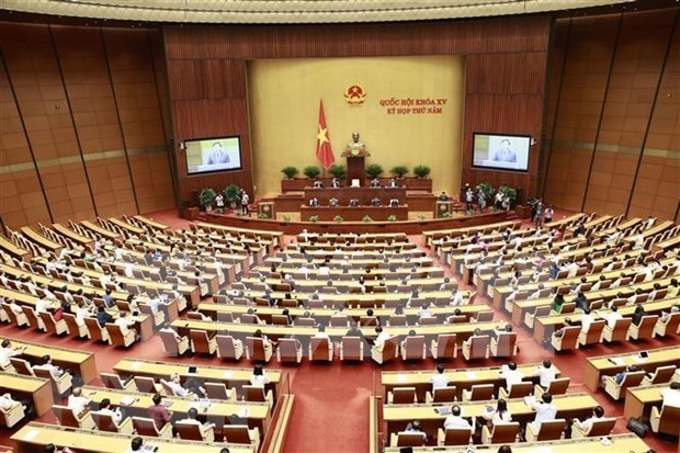Parlamento vietnamita discute el proyecto de la Ley de Organizaciones Crediticias hinh anh 1