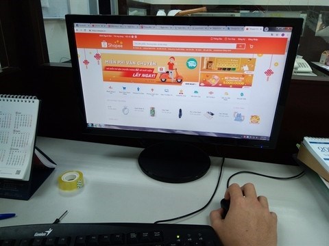 Planean lanzar sistema para garantizar transacciones de comercio electronico en Vietnam hinh anh 1