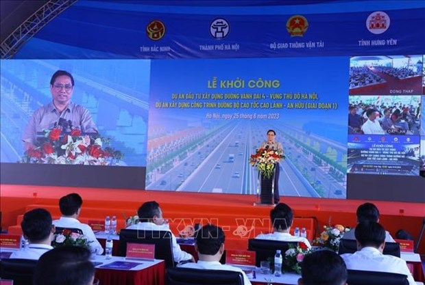 Comienzan construccion de carreterra de circunvalacion 4 en region capital de Hanoi hinh anh 1