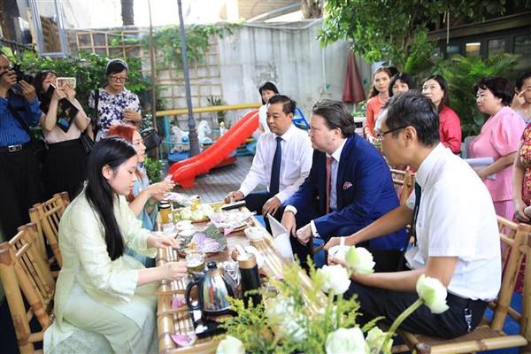 Inauguran en Hanoi Dia de Amistad Cultural Vietnam-Estados Unidos hinh anh 1