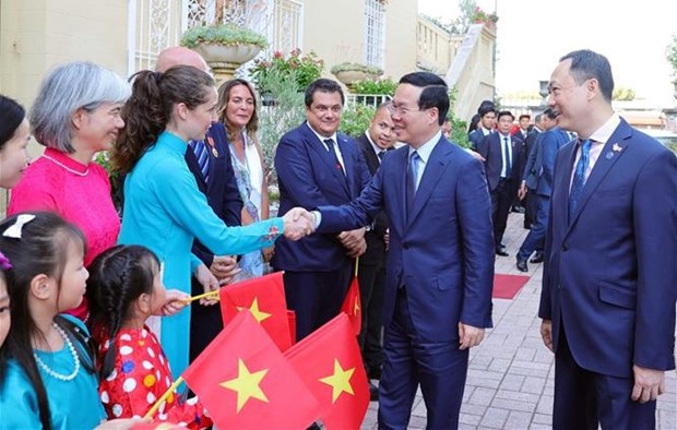 Presidente de Vietnam se reune con comunidad de connacionales y amigos italianos hinh anh 1