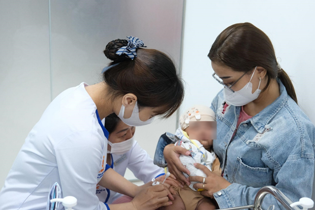 Lote de vacuna pentavalente de OMS y UNICEF arriba a Vietnam hinh anh 1