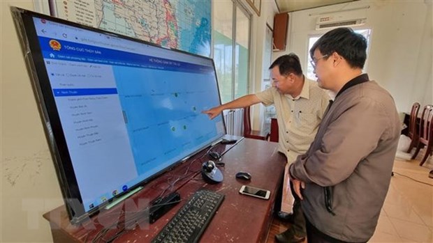 Vietnam dirigira cada localidad costera para luchar contra IUU hinh anh 1
