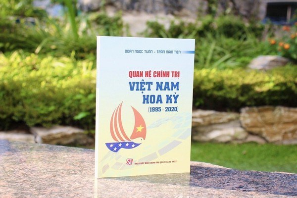 Publican un libro sobre relaciones politicas entre Vietnam y Estados Unidos hinh anh 1