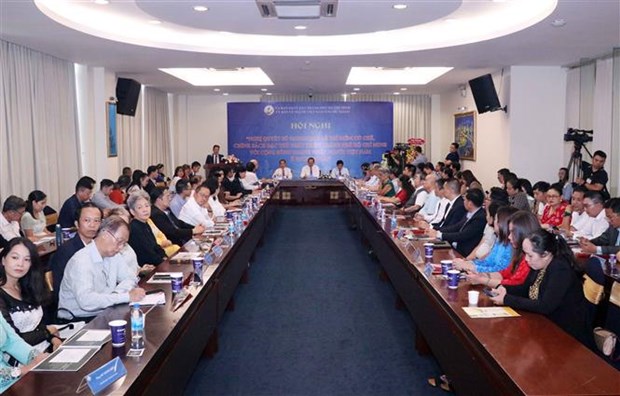 Empresas vietnamitas en extranjero contribuyen al desarrollo de Ciudad Ho Chi Minh hinh anh 2