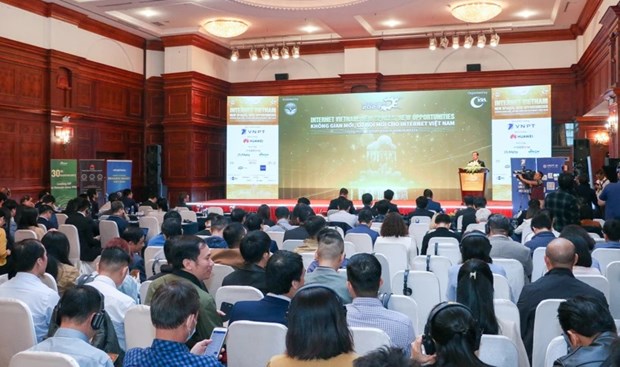 Internet brinda nuevas oportunidades a Vietnam hinh anh 1