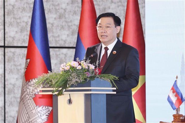 Cúpula parlamentar Camboja-Laos-Vietnã abre hinh anh 2