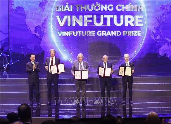 Presidente: Un Vietnam prospero sobre base de ciencia-tecnologia contribuira mas al mundo hinh anh 1