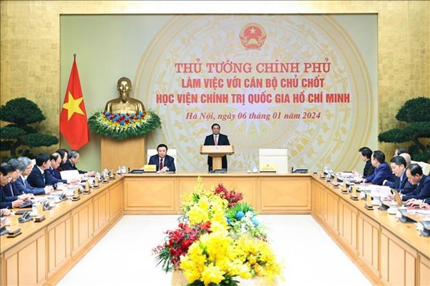 Premier vietnamita visita Academia Nacional de Politica Ho Chi Minh hinh anh 1