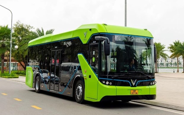 Hanoi propone sustituir autobuses tradicionales por electricos en nueve rutas hinh anh 1
