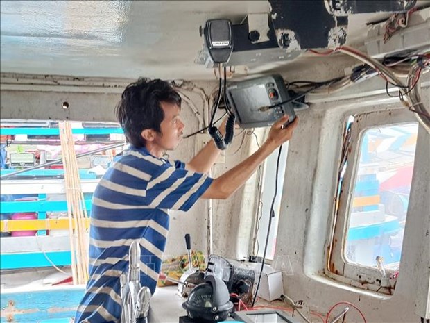 Provincia vietnamita intensifica medidas contra pesca ilegal hinh anh 1