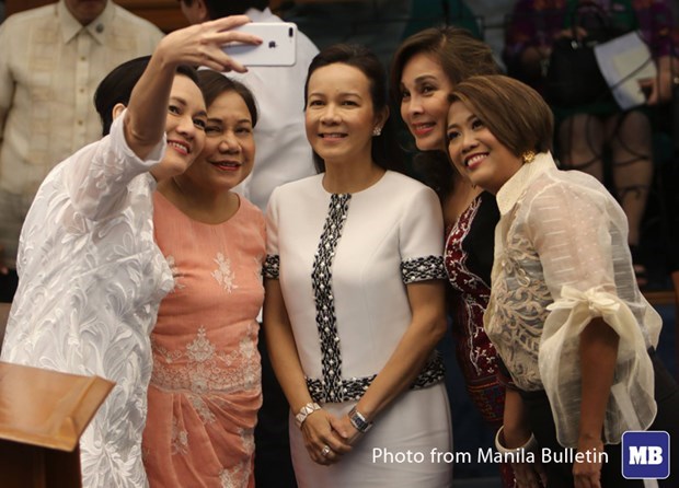 Filipinas tiene la tasa mas alta de mujeres en puestos directivos superiores: encuesta hinh anh 1
