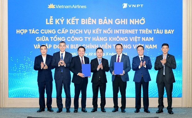 Vietnam Airlines implementara servicios de conectividad de Internet en aviones hinh anh 1