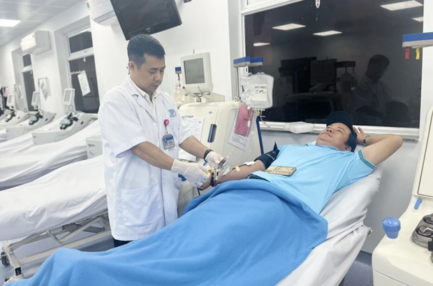Donantes de sangre vietnamitas salvan vida de un paciente britanico hinh anh 1