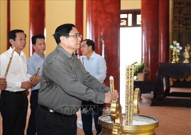 Premier de Vietnam inspeccionan obras importantes de isla de Phu Quoc hinh anh 2
