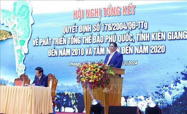 Exhortan a maximizar potencial para el desarrollo rapido y sostenible de Phu Quoc hinh anh 1