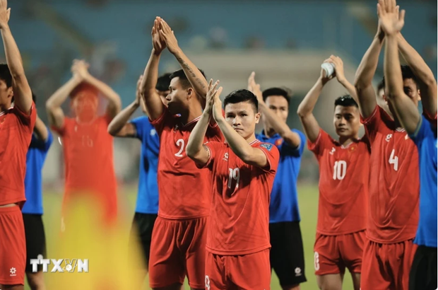 Vietnam bajo 10 puestos en el ultimo ranking de la FIFA hinh anh 1