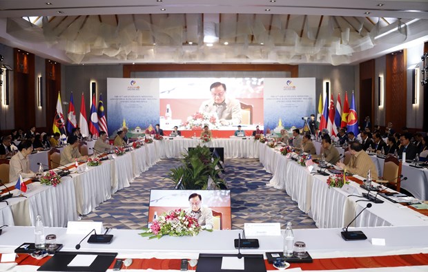 Vietnam asiste a 28ª Reunion de Ministros de Finanzas de la ASEAN hinh anh 1