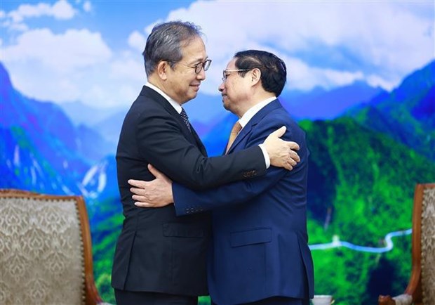Premier vietnamita recibe al embajador saliente japones hinh anh 1