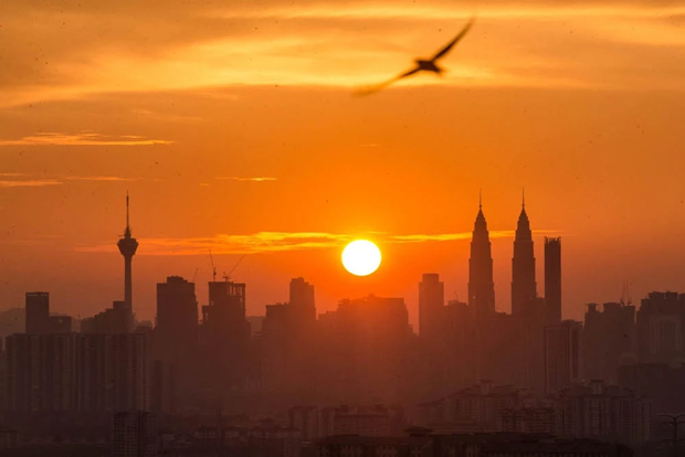Malasia emite alerta por ola de calor para 14 zonas hinh anh 1