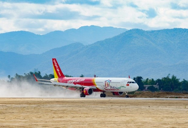 Vietjet de Vietnam ofrece mas vuelos a Dien Bien por gran aniversario hinh anh 1