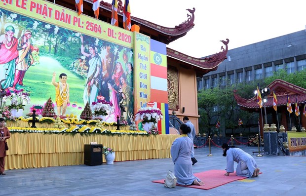 Vietnam respeta y garantiza los derechos a la libertad de religion y creencias hinh anh 1