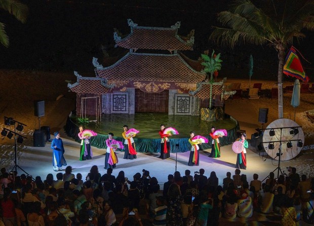 Phu Quoc inaugura el primer teatro de marionetas de playa en Vietnam hinh anh 5
