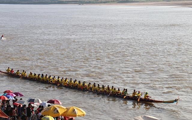 Luang Prabang organizará el festival anual de regatas - Travel Sense Asia - Agencia Vietnam - Foro Ofertas Comerciales de Viajes